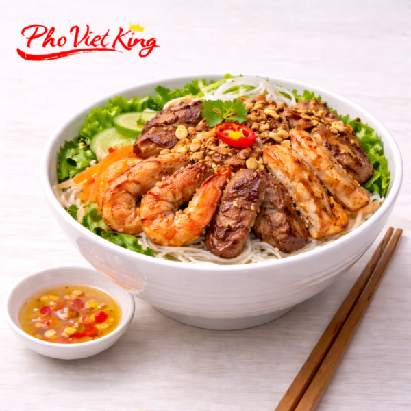 424. Special Assorted Vermicelli Salad With Grilled Beef, Chicken, Pork and Shrimp